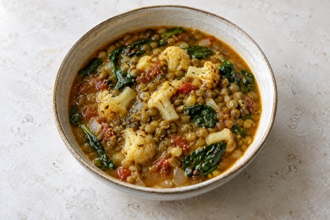 Curried lentil and cauliflower soup